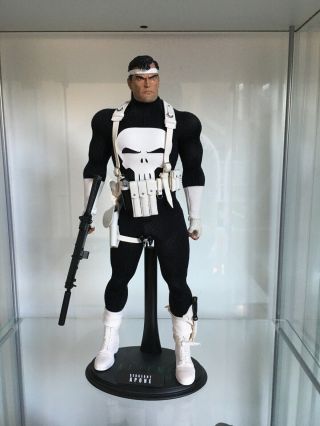 Punisher Custom 1/6 Figure Tony Mei Suit & Sculpt Gustavo Harness Sideshow Ooak