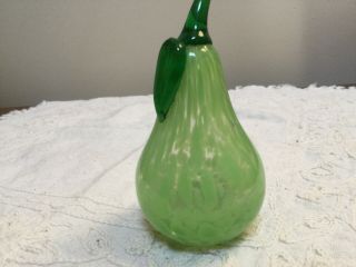 Vintage Hand Blown Murano Style Glass Fruit Green Speckled Pear 4.  5”