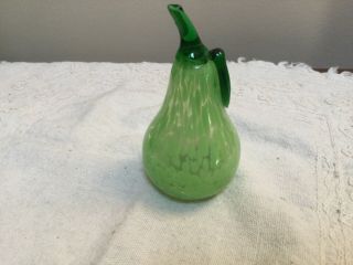 Vintage Hand Blown Murano Style Glass Fruit Green Speckled Pear 4.  5” 2