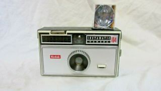 Vintage 1960s Kodak Instamatic 104 Camera W/ Flash Cube