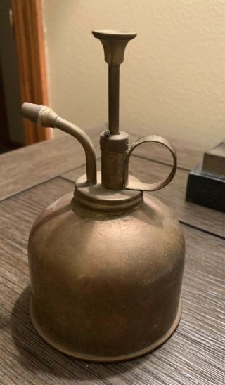 Vintage Wbc Brass Oil Can Thumb Pump Made In Hong Kong