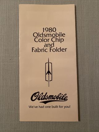 1980 Oldsmobile Color Chip & Fabric Folder Vintage Car Auto Brochure Guide