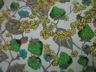 Vtg Print Tablecloth 31 " X 36 " Green Strawberry & Flowers Tc122