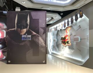 Hot Toys Mms456 Batman - Justice League (delux Version) Ben Affleck