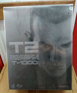 Hot Toys Movie Masterpiece Terminator 2 Judgment Day: T - 1000 (1/6 Scale)