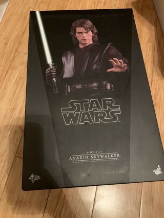 Hot Toys Star Wars Episode 3: Revenge Of The Sith 1/6 Scale Figure.  Mms437