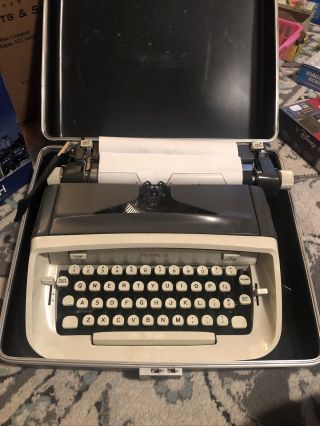 Vintage Royal Portable Typewriter Khaki With Black Case