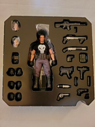 Mezco Toyz One:12 Previews Exclusive Punisher Marvel Figure