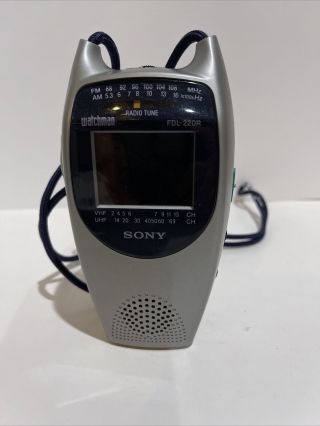 Vintage Sony Fdl - 220r Watchman Color Tv/am/fm Portable Radio