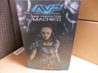 Hot Toys Mms74 1/6 Machiko She Predator Avp From Japan