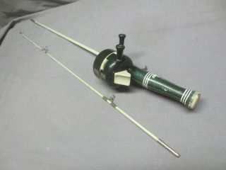 Zebco 77 Fishing Rod/reel Combo One - Piece