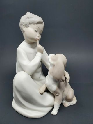 8 " Vintage Lladro Sculpture Figurine - 4522 Boy W/ Dog - Shh,  Matte Signed - - Ae