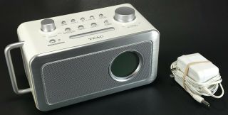 Vintage Teac Premium Edition R - 2 Alarm Clock Am/fm Radio -