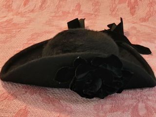Vintage 1940s Ladies Merrimac Black Felt Hat W/velvet Rose & Band Size 22