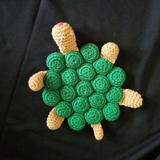 Vtg Handmade Crochet Bottle Cap Pot Holder TURTLE green brown 2