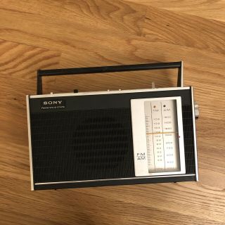 Vtg Sony Tfm - 7200w Sensitive 2 Band Am Fm Transistor Radio Japan Portable