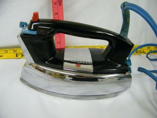 Vintage General Electric Steam & Dry Iron With Permanent Press Settings,  F82