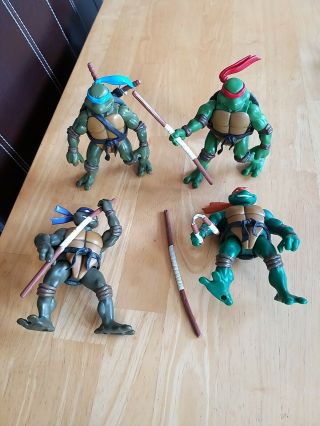 Teenage Mutant Ninja Turtles X 4 And Weapons 2002 Playmates