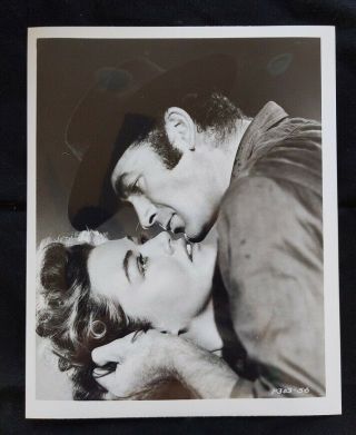 Dorothy Malone Mark Stevens " Jack Slade " Vintage Press Kit Photo 1953