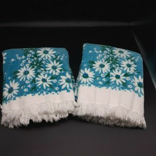 2 Vtg 1960s/1970s Martex Bath Towels - - Blue & White Daisy Floral With Fringe
