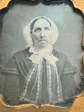 Early Antique Photograph Daguerreotype Of An Older Woman In A Bonnet W Lace
