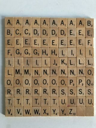 Complete Set 100 Vintage Wooden Scrabble Tiles Crafts Jewelry Y