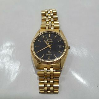 Vintage Seiko Sq Gold Tone Day Date Quartz Mens Wrist Watch 5y23 - 8a69 A4