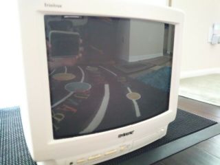 Vintage Sony 13 " Trinitron Color Analog Tv W/remote Top Of The Line In 1995