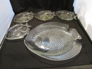 Vintage Clear Glass Fish Shaped Serving Dish Platter And 4 Matching Plates