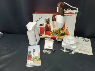Vintage Daily By Kitchenmate Blender Mixer Made In Italy V110 W100