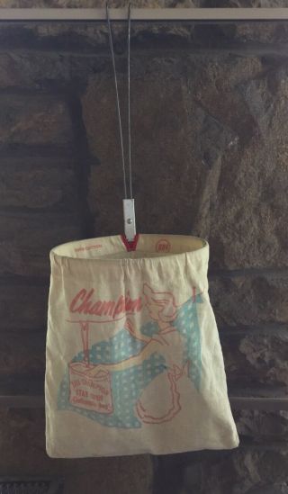 Vintage Champion Stay Open Clothes Pin Bag