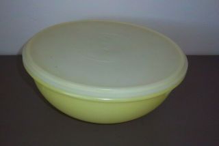 Vintage Tupperware Fix - N - Mix® Bowl 274 26 Cup Bowl Yellow With Sheer Lid/seal