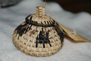 Vintage Zulu Traditional Herb Basket With Lid - Miniature 3 " X 2.  5 "