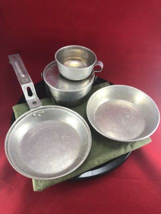 Vintage Girl Scouts Mess Kit With Cup,  Pot,  Lid,  Bowl,  Pan,  Case And Green Bag