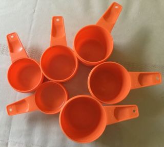 Tupperware Orange 6 Measuring Cups & 7 Spoons w Holder Vintage EUC 3