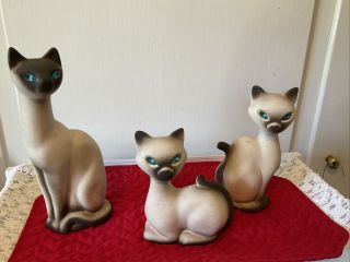 Vintage Siamese Cat Figurines With Blue Eyes