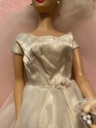 Vintage Mattel Barbie Brides Dream Wedding Gown w Vail 947 2