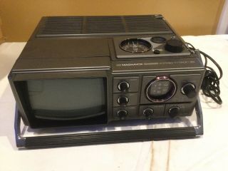 Vintage Magnavox 1984 Portable Tv Radio E60846 Gray