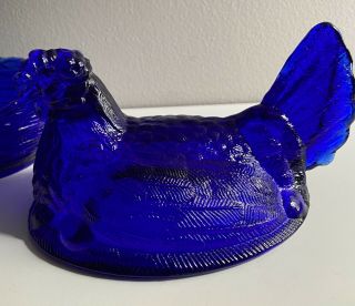 Vtg Cobalt Blue Glass Hen On Nest Lidded Covered Candy Dish Unmarked Split Tail 2