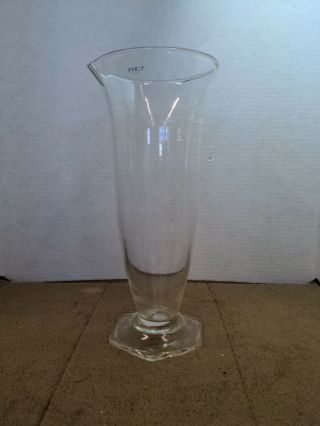 Vintage Beaker Glass 200 Ml 18 Oz.  Liquid By Pyrex Usa 12 Inches W/side Pourer