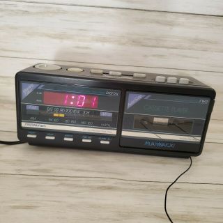 Vintage Soundesign Am - Fm Electronic Clock Radio Cassette Player Model 3826blk