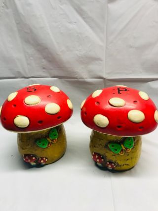 Vintage Large Mushrooms With Butterflies Salt And Pepper Shakers Japan