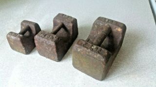 Set Of Three Vintage Cast Iron Weighing Scales Weights - 7lbs