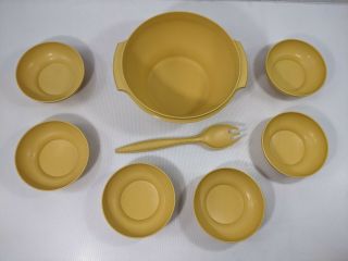 Vintage Tupperware Usa Salad Bowl Set 8 Pc Harvest Gold Bowls Spoon