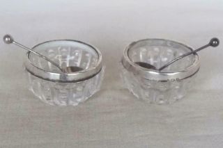 Boxed Pair Edward Vii Sterling Silver & Cut Glass Open Salt Bowls & Spoons 1904.