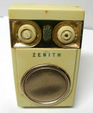 Vintage Zenith Royal 500 Deluxe Transistor Radio