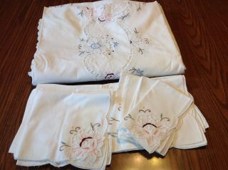Vtg Huge Table Cloth & 12 Napkins Set Cutwork Embroidery Pink Flowers 116 X 68 "