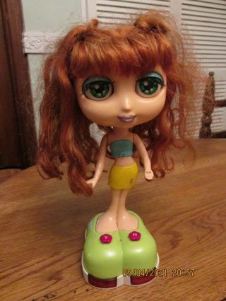 Vintage Mattel Diva Starz Summer Interactive Talking & Moving Plastic Doll 1999