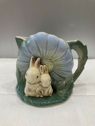 Vintage Hornsea 2 Hugging Rabbits Small Vase /jug.