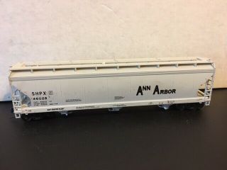 Ho Scale Accurail Shpx46028 3 - Bay Covered Hopper